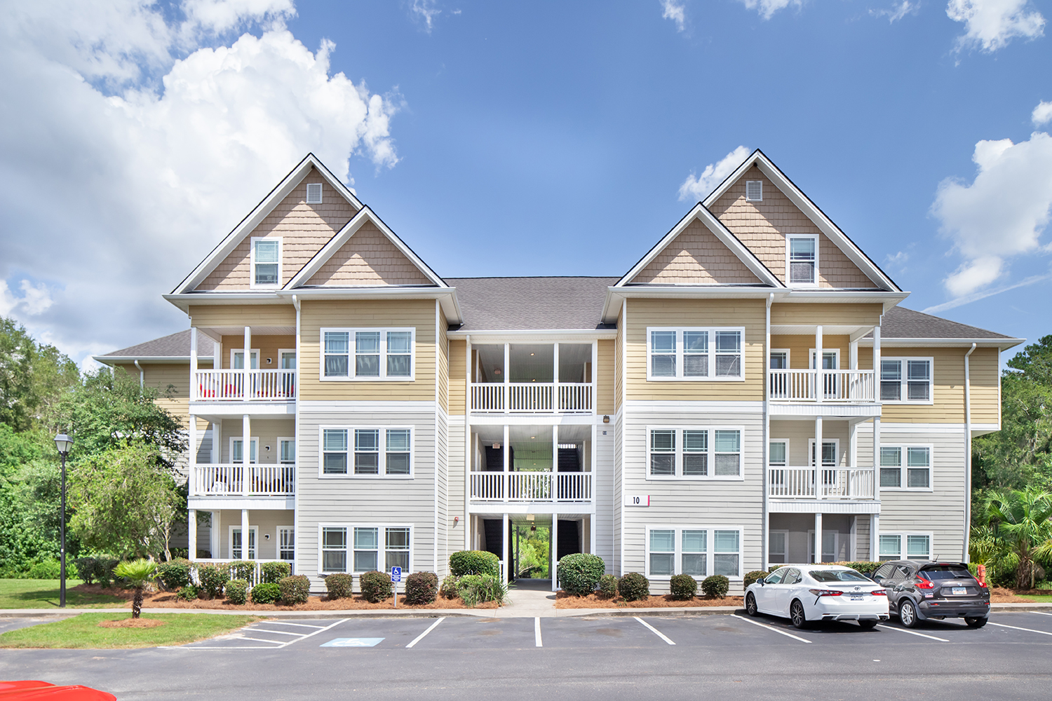 Latitude at Richmond Hill The Multifamily Advisory Group at Cushman
